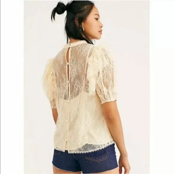 Free people Secret Admirer Lace Blouse Puff Top M - Picture 4 of 6